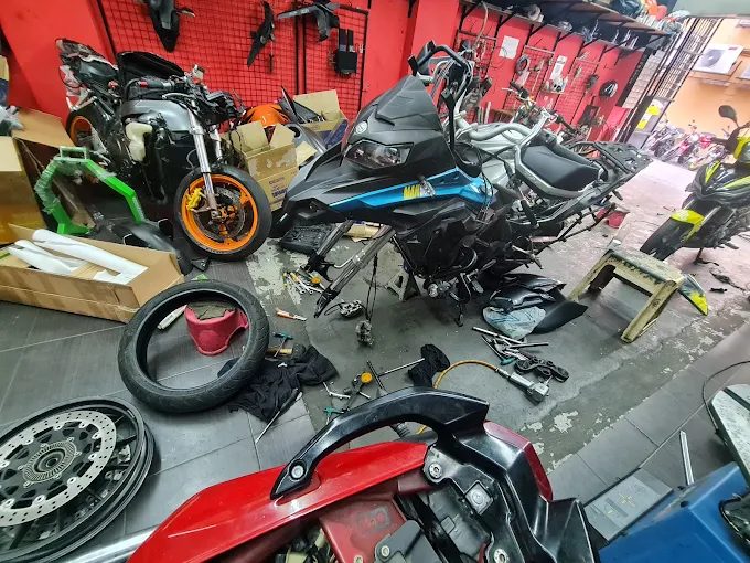 Bengkel Motor Shah Alam @ Anak Rantau Garage