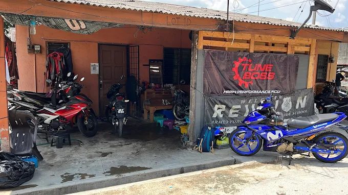 Nadzrie ( E ) Yamaha LC135/150i Workshop