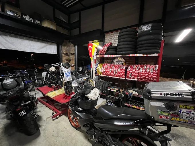CR Garage