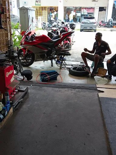 How Hwa Auto Centre