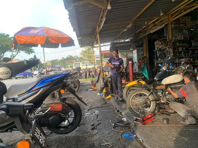 Pusat Servis Motosikal Izzlee Motor Enterprise