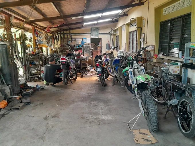 Yuan Motorbike Workshop